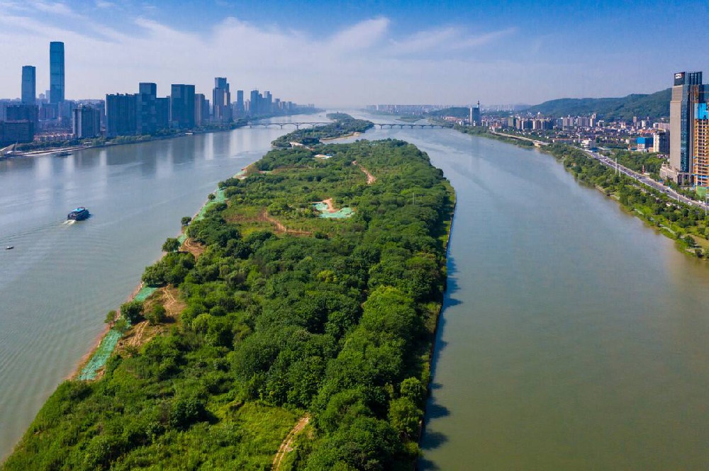 多靈呼吁開展“母親河”的環(huán)?；顒?dòng)